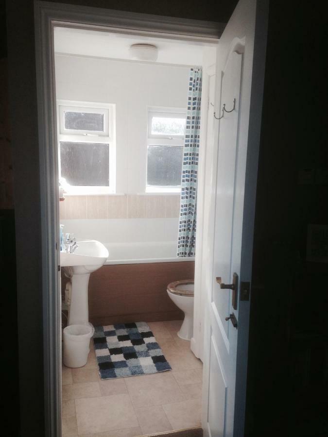 The Snug Ilfracombe Apartment Bagian luar foto
